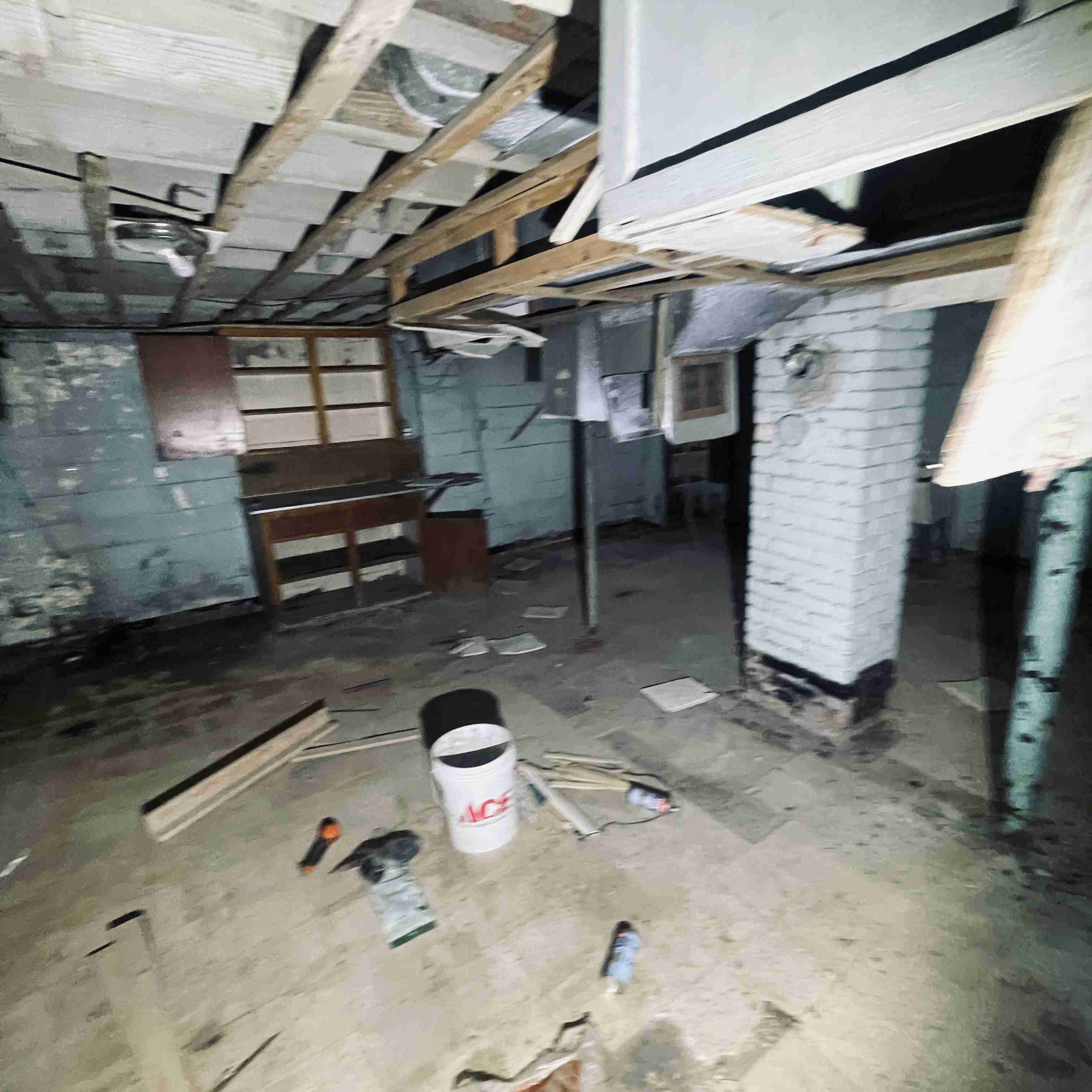 19220 Albany St (58).jpg